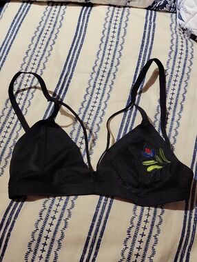 Sam Edelman Black Stretchy Strappy Bra Top w Floral Applique